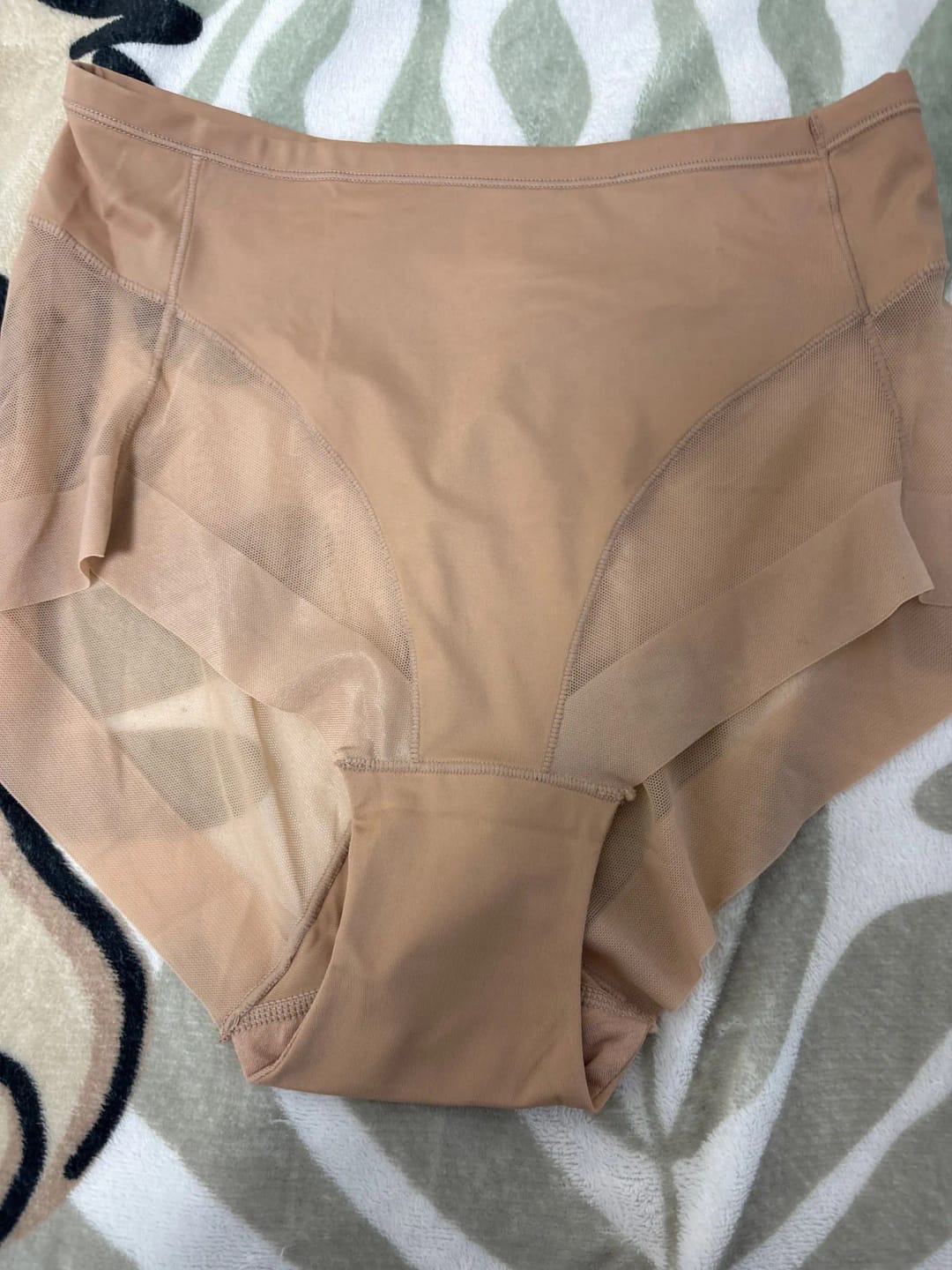 Customer photo review of Culotte taille haute à bandes croisées