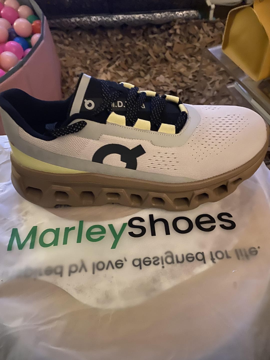 Customer photo review of MD | Lightweight Running Shoes