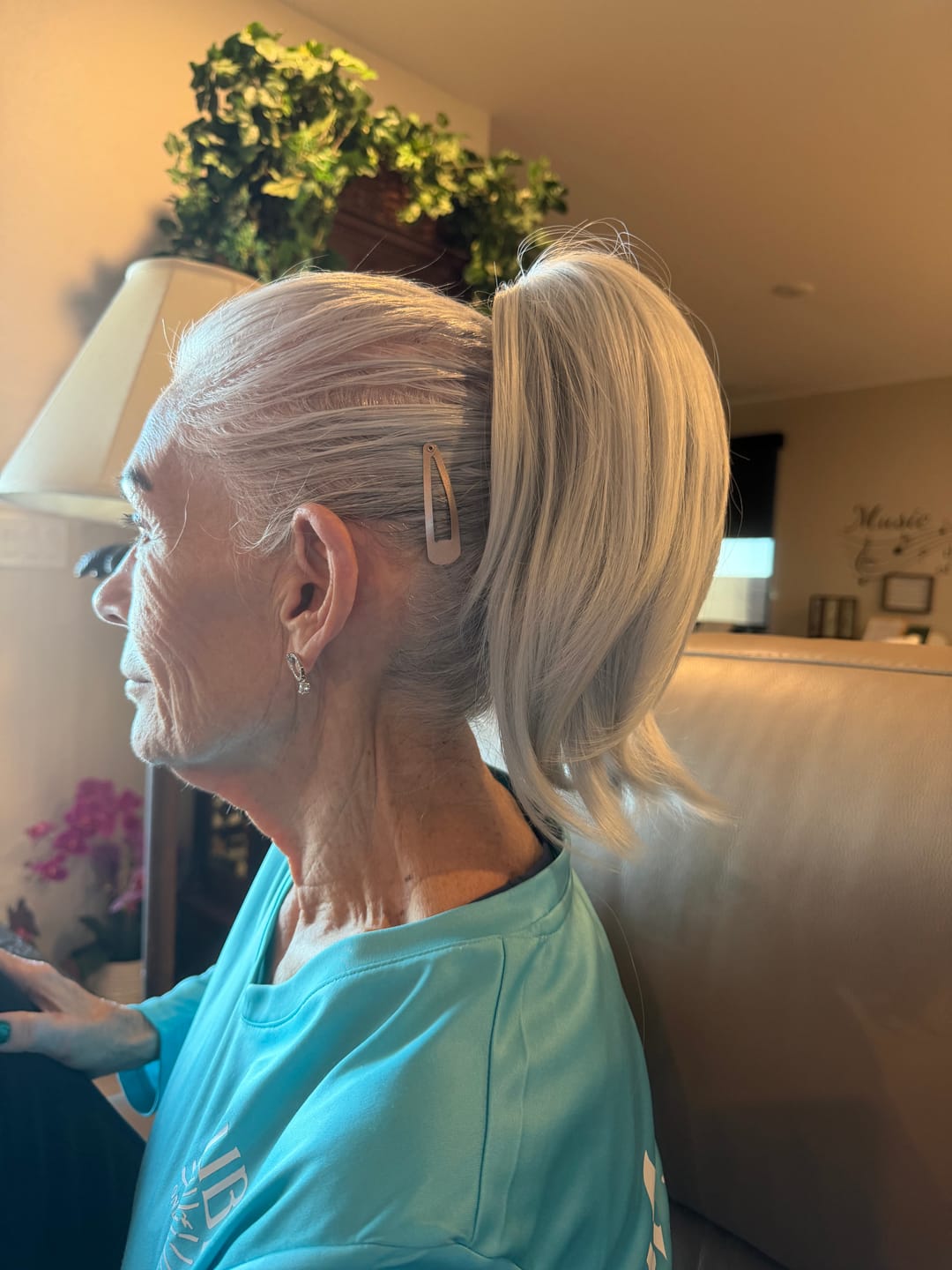 Customer photo review of Claw Clip Ponytail Extension 8"