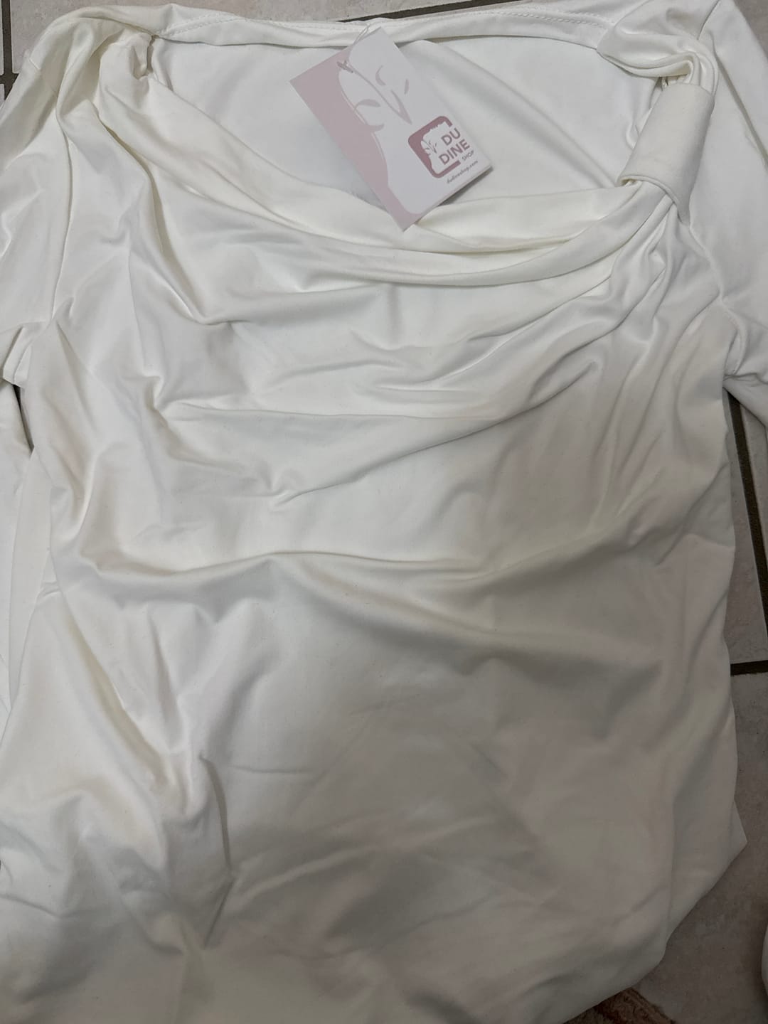 Customer photo review of Maglia Spalla scoperta (4 colori)