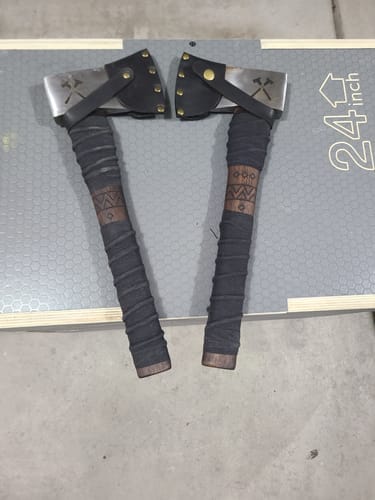 Customer photo review of Throwing Axe "Vargr"