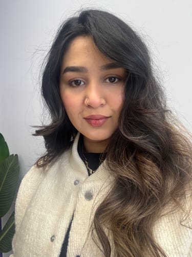 Customer photo review of Nourish & Shine Hair Oil