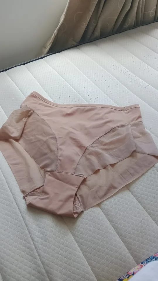 Customer photo review of Culotte taille haute à bandes croisées