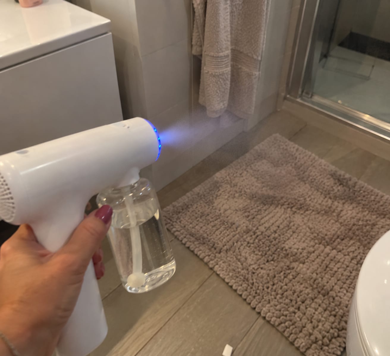 Customer photo review of Nebula Pro™️-Vaporizzatore antiodori per animali