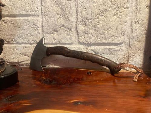 Customer photo review of Hand forged tomahawk "Nanook"
