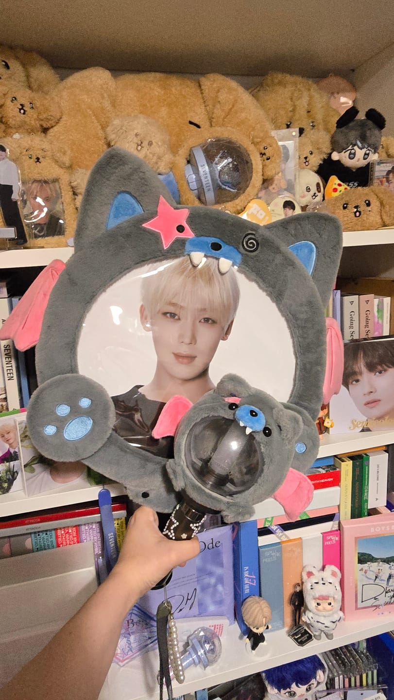 Customer photo review of ENHYPEN LIGHTSTICK COVER