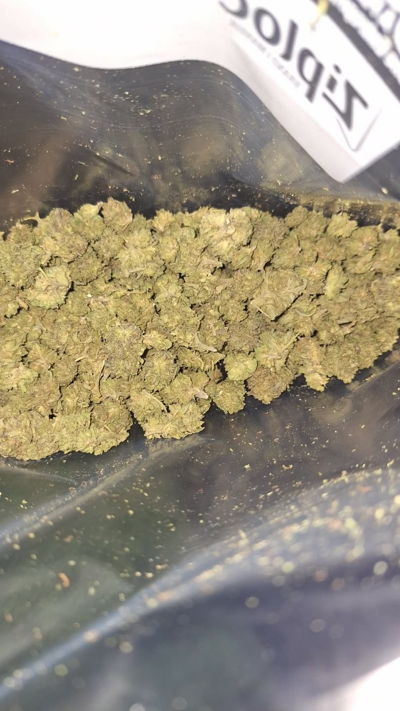 Customer photo review of Light Assist THCA Smalls