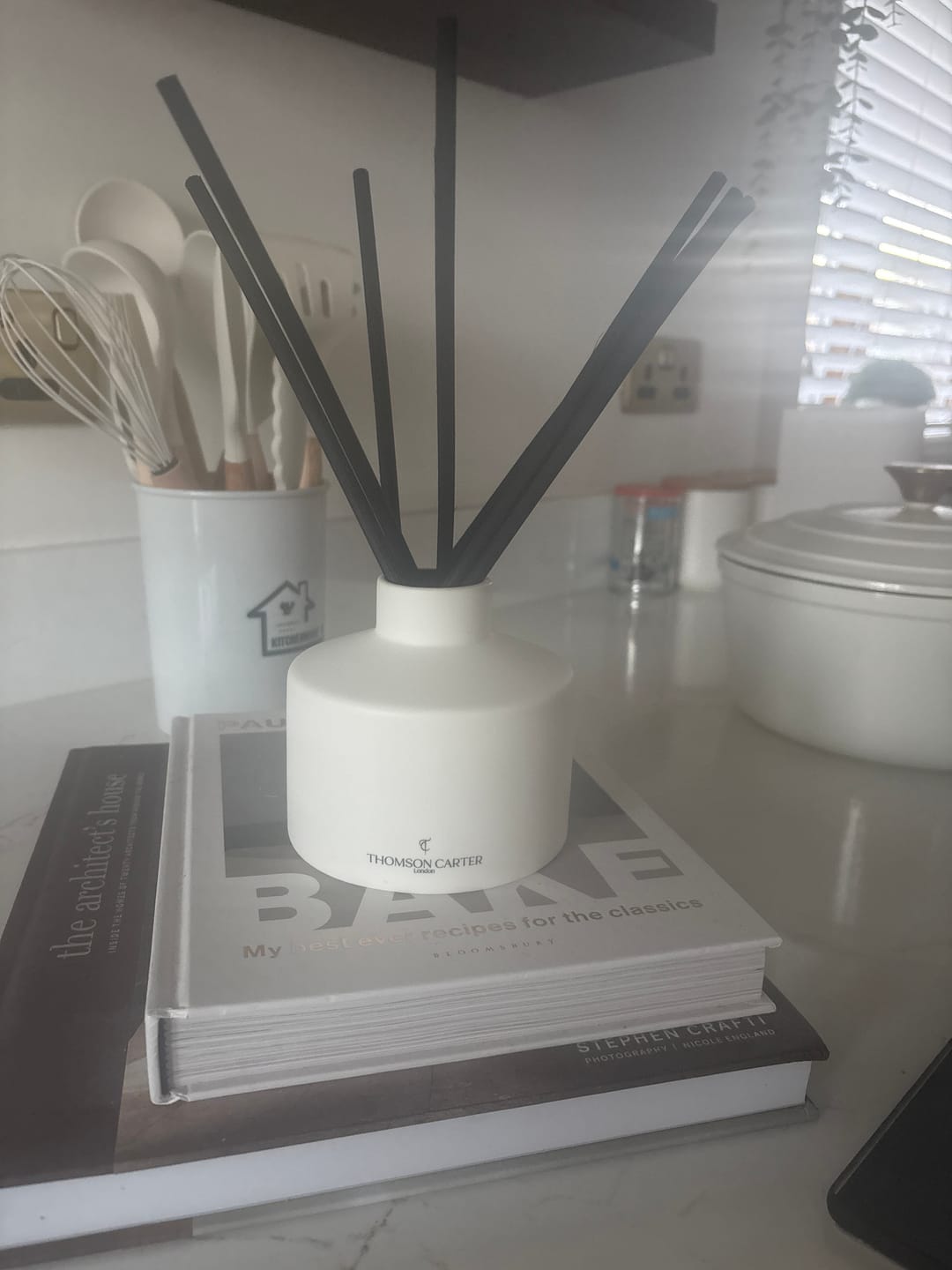Customer photo review of Lilium Blume | Ceramic Reed Diffuser
