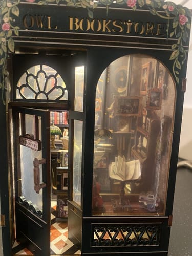 Customer photo review of Book Nook - Librairie des Hiboux