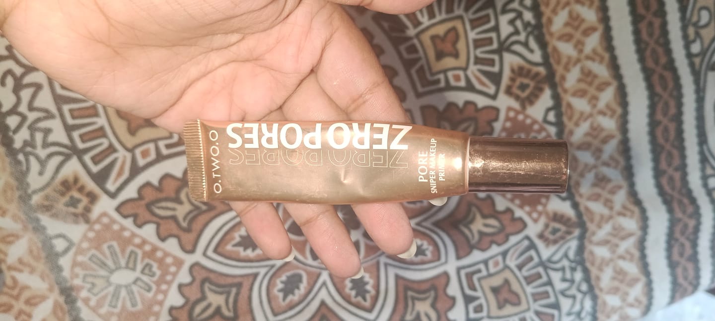 Customer photo review of O.TWO.O SKIN SECRET ZERO PORES PRIMER