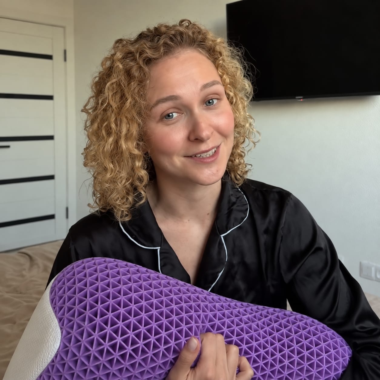 Customer photo review of Hollow Air Ergonomic Pillow™