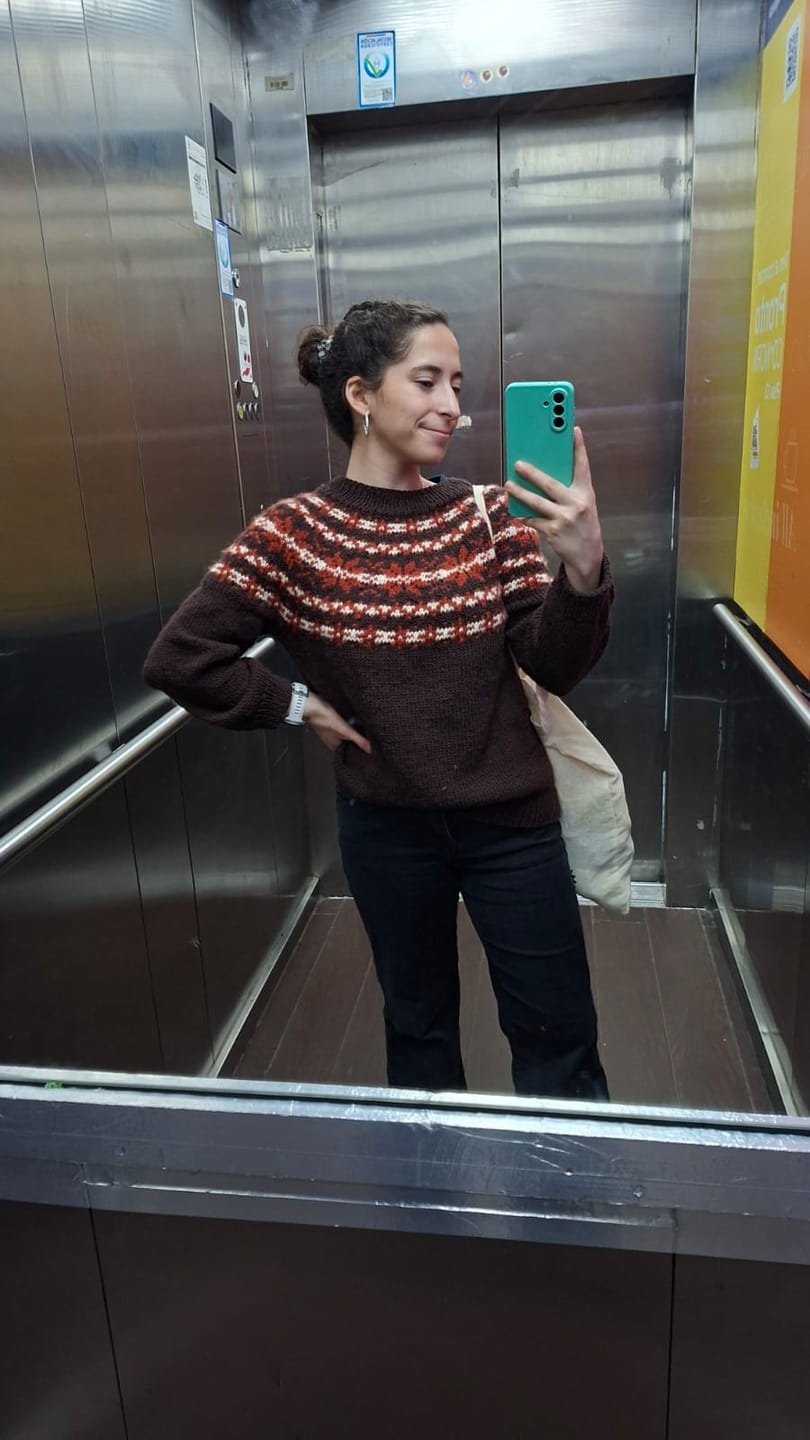Customer photo review of Clase con Patrón Sweater Copos de Nieve | Adulto