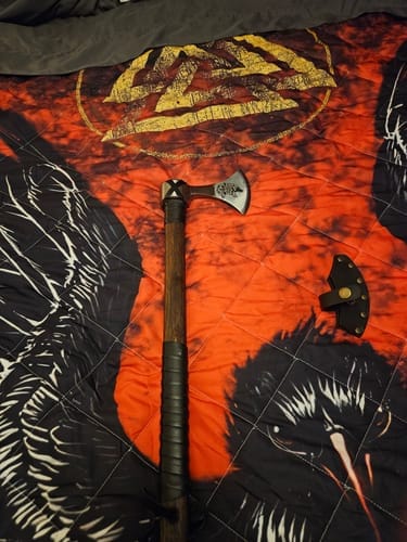 Customer photo review of Viking Axe "Vindflaug" with Leather Wrap
