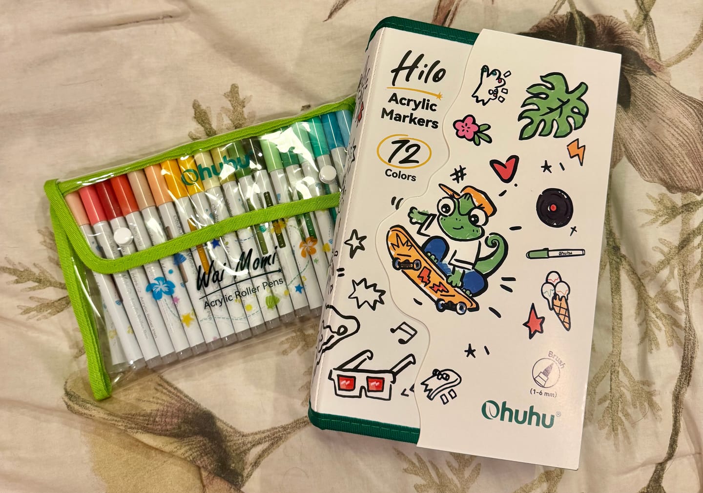Customer photo review of Ohuhu Wai Momi Acrylic Gel Pens