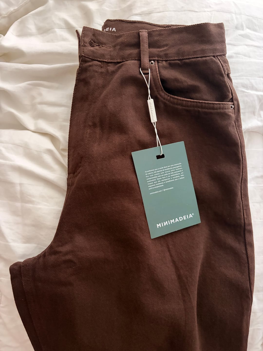 Customer photo review of Calça Jeans Wide Leg Buriti Marrom Escuro