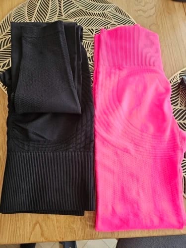 Customer photo review of Slimpur™ | Anti-Cellulite 3D-Leggings für glattere Haut & leichte Beine