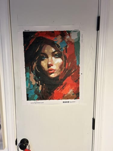 Customer photo review of Femme au foulard rouge