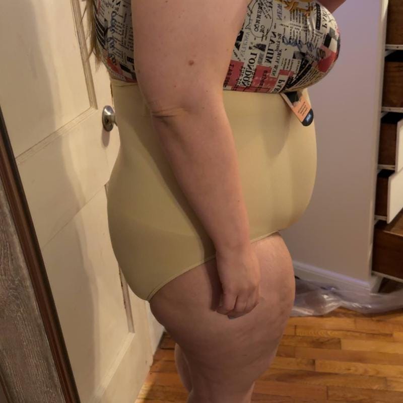 Customer photo review of Culotte taille haute à bandes croisées
