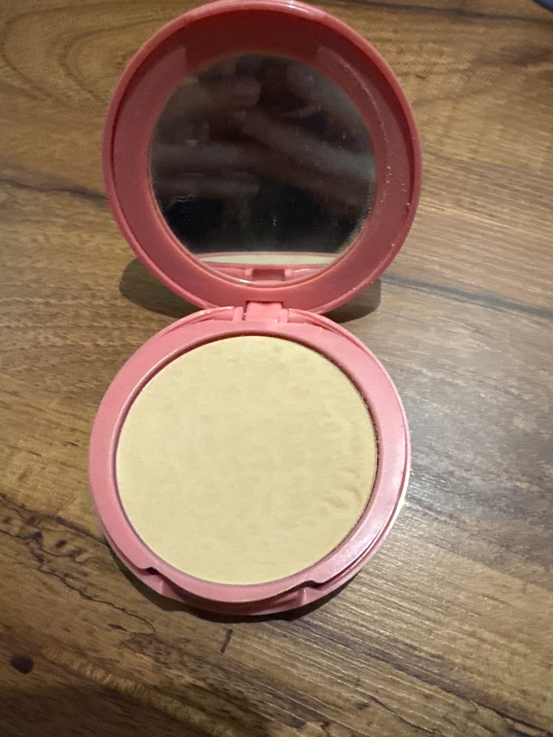 Customer photo review of Polvo base Compacto