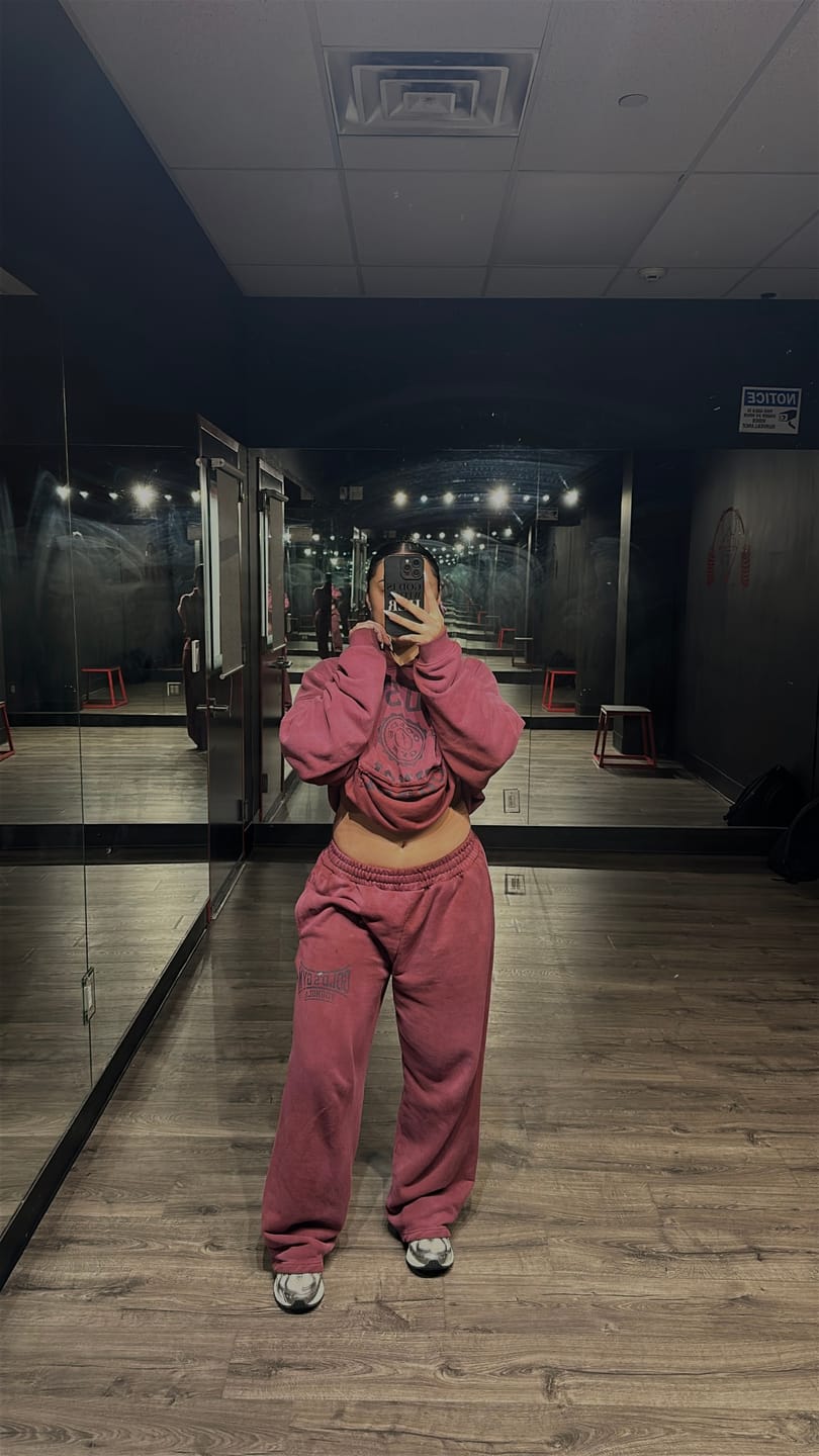Customer photo review of 2052 - Gold's Iron Legacy Heritage Sweats