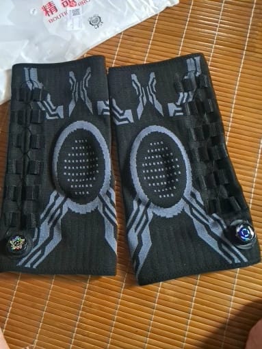 Customer photo review of Val's Gift™ Stable Knee Brace