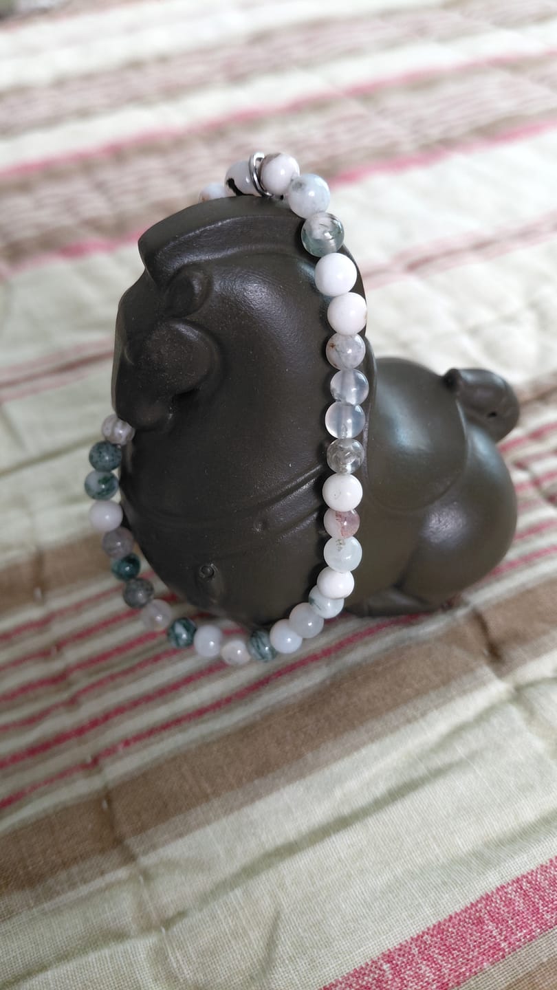 Customer photo review of Tree Agate Bracelet Mini