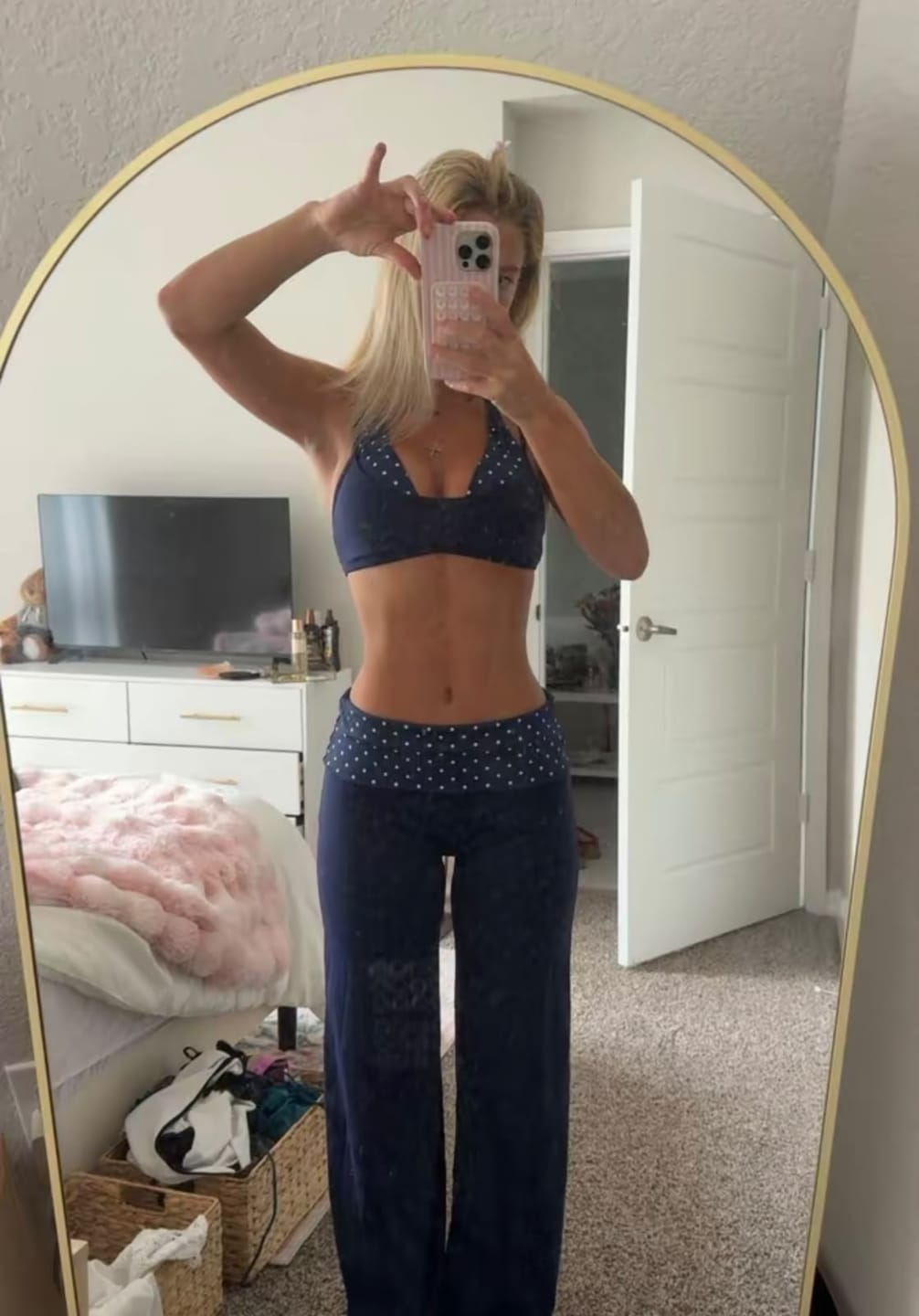 Customer photo review of The Foldover Wide Leg Set
