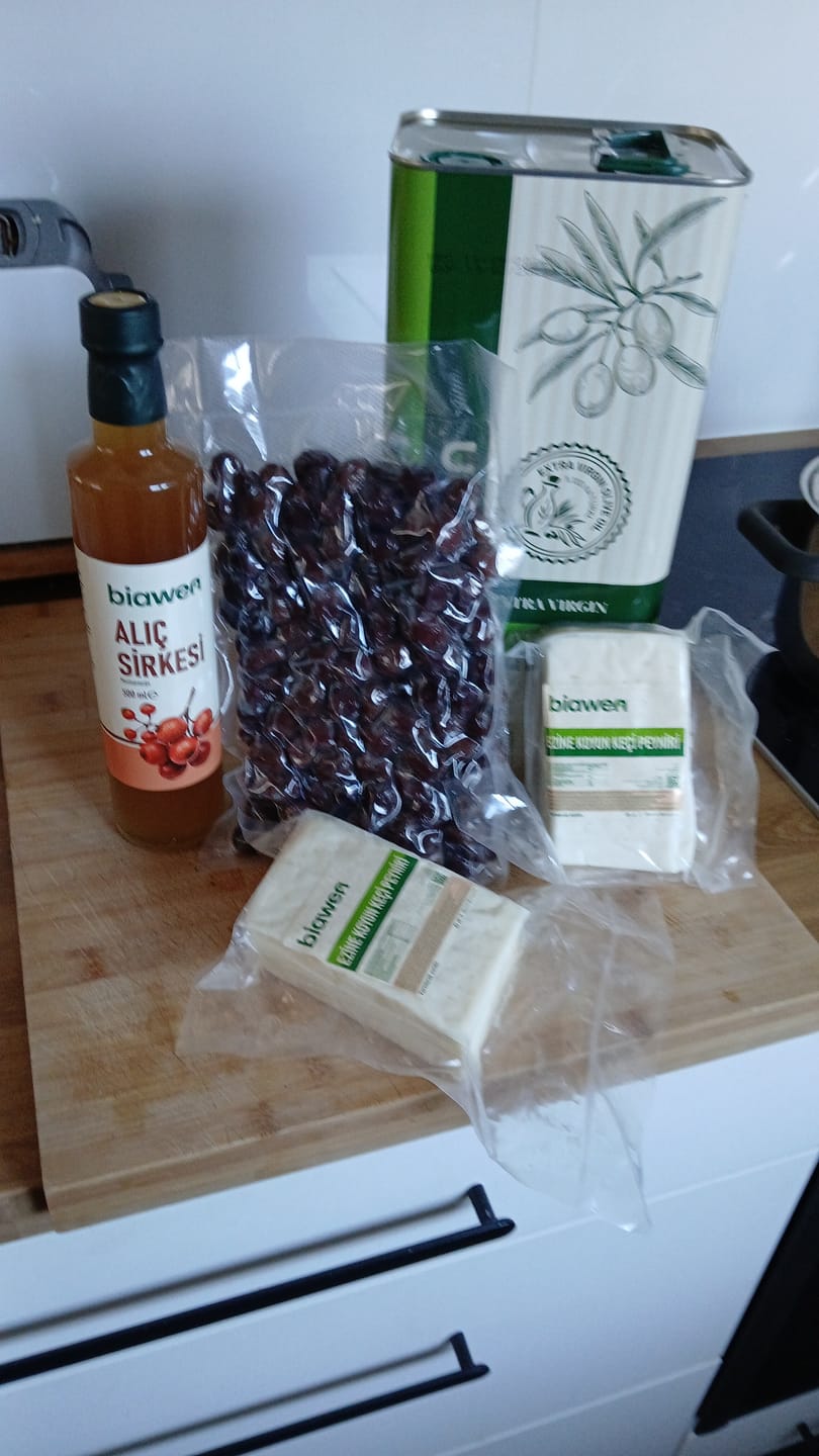 Customer photo review of Ezine Koyun-Keçi Peyniri 350 gr