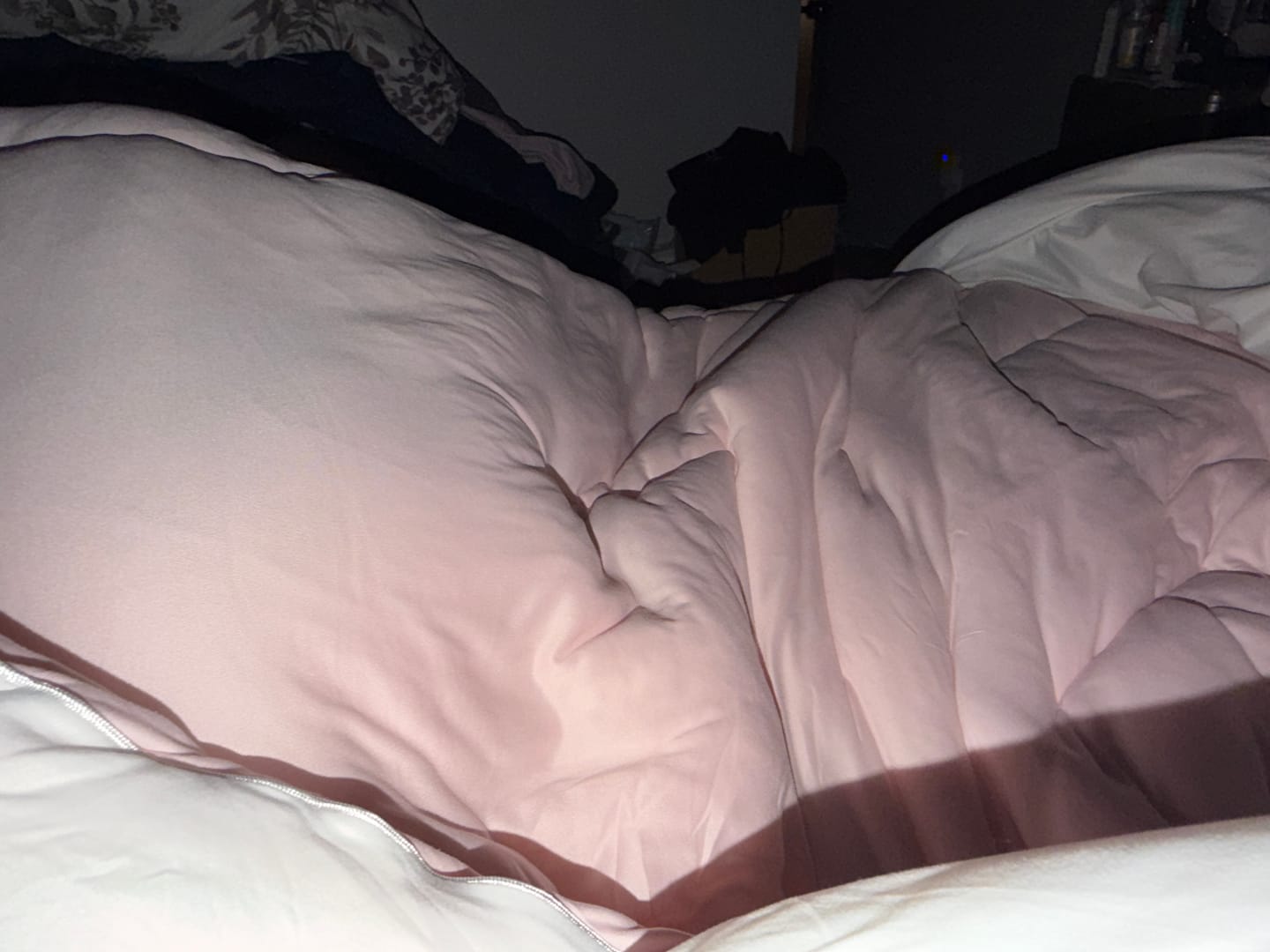 Customer photo review of MarshMellow Comforter