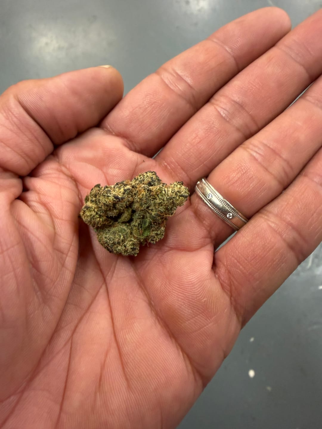 Customer photo review of Cheap Indoor THCA Flower Ounce