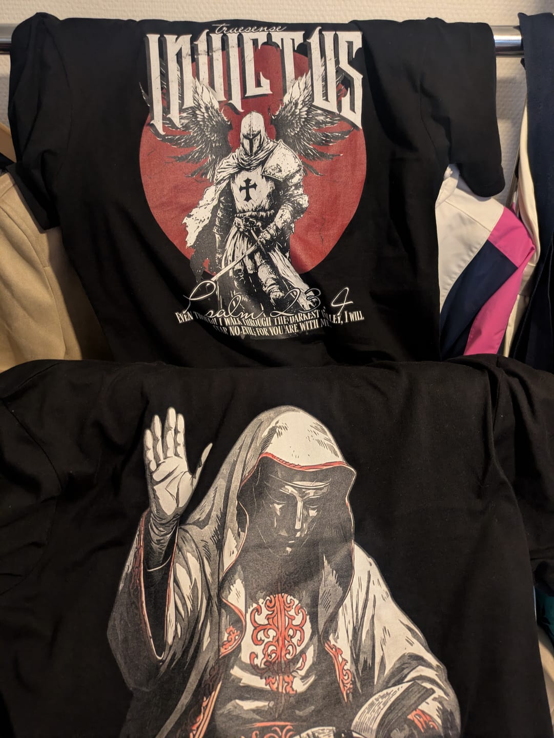 Customer photo review of LIONHEART | Premium T-Shirt
