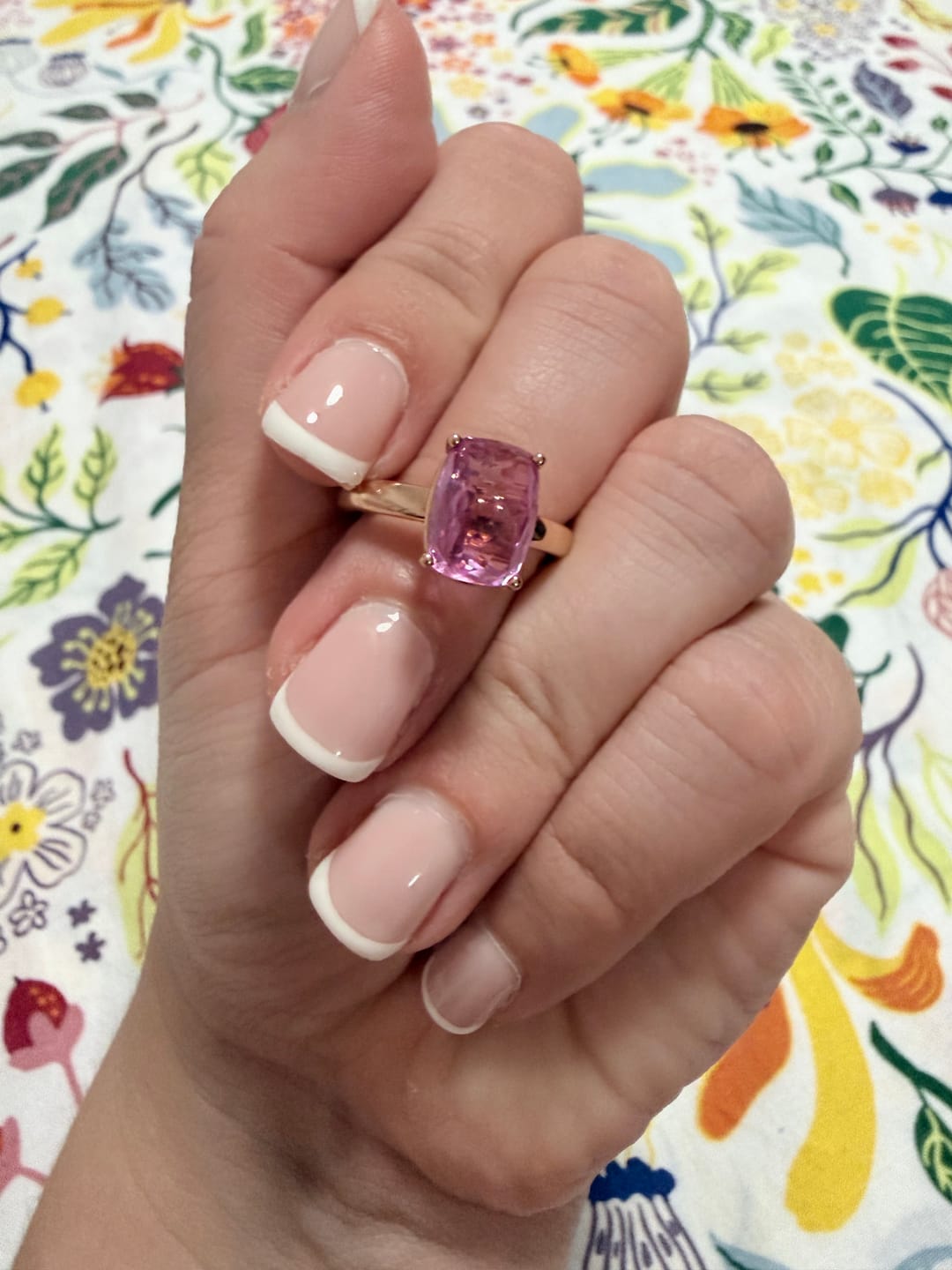 Customer photo review of Anello Essentiel Cocktail con Prisma Gem Rettangolare Taglio Mosaico