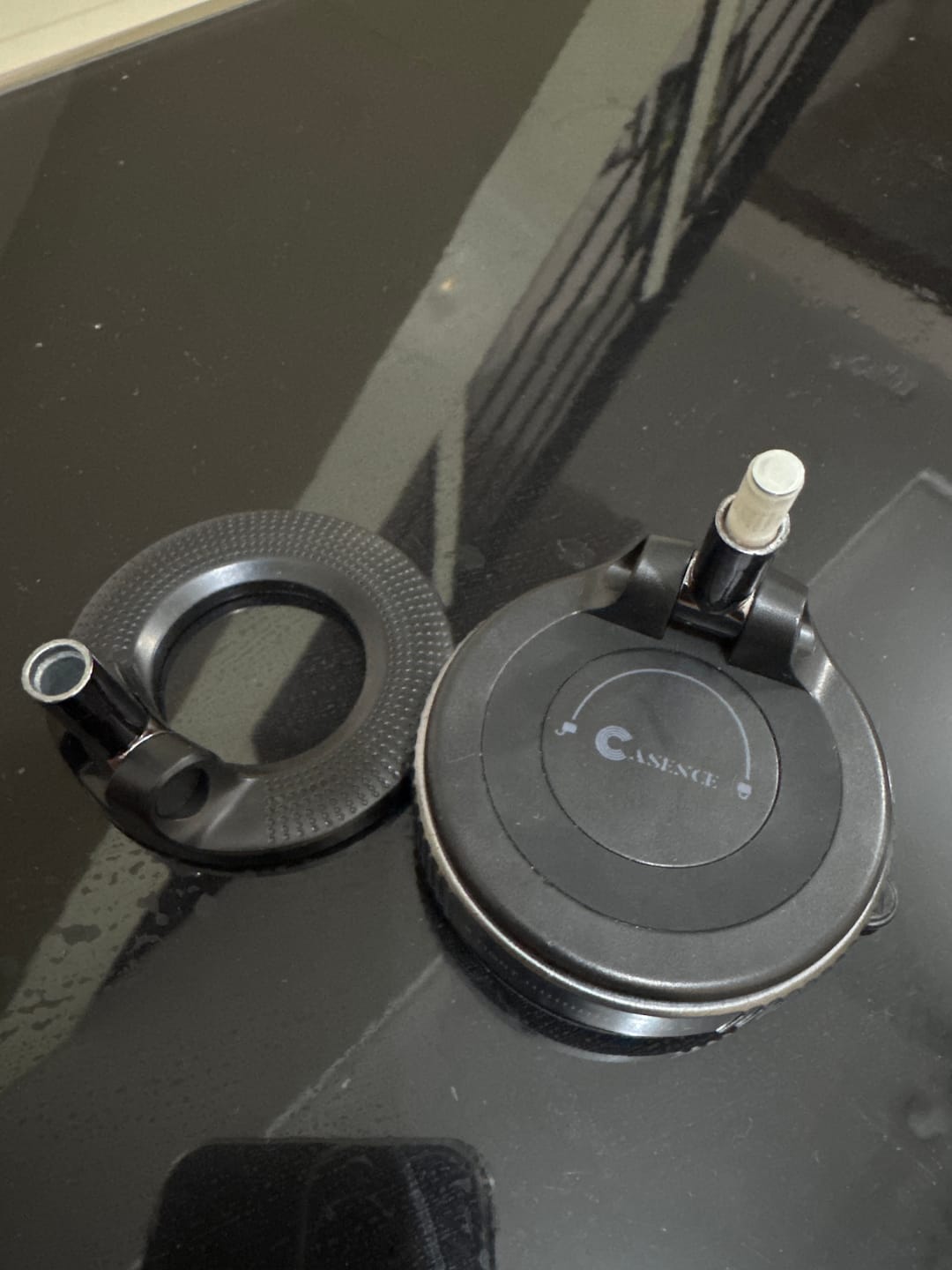 Customer photo review of 360° MagPro Magnetic Phone Holder by Casence