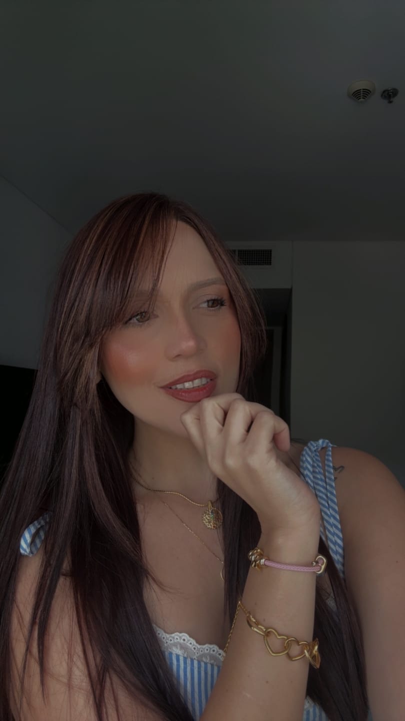 Customer photo review of Delineador de Labios en Gel Sublime