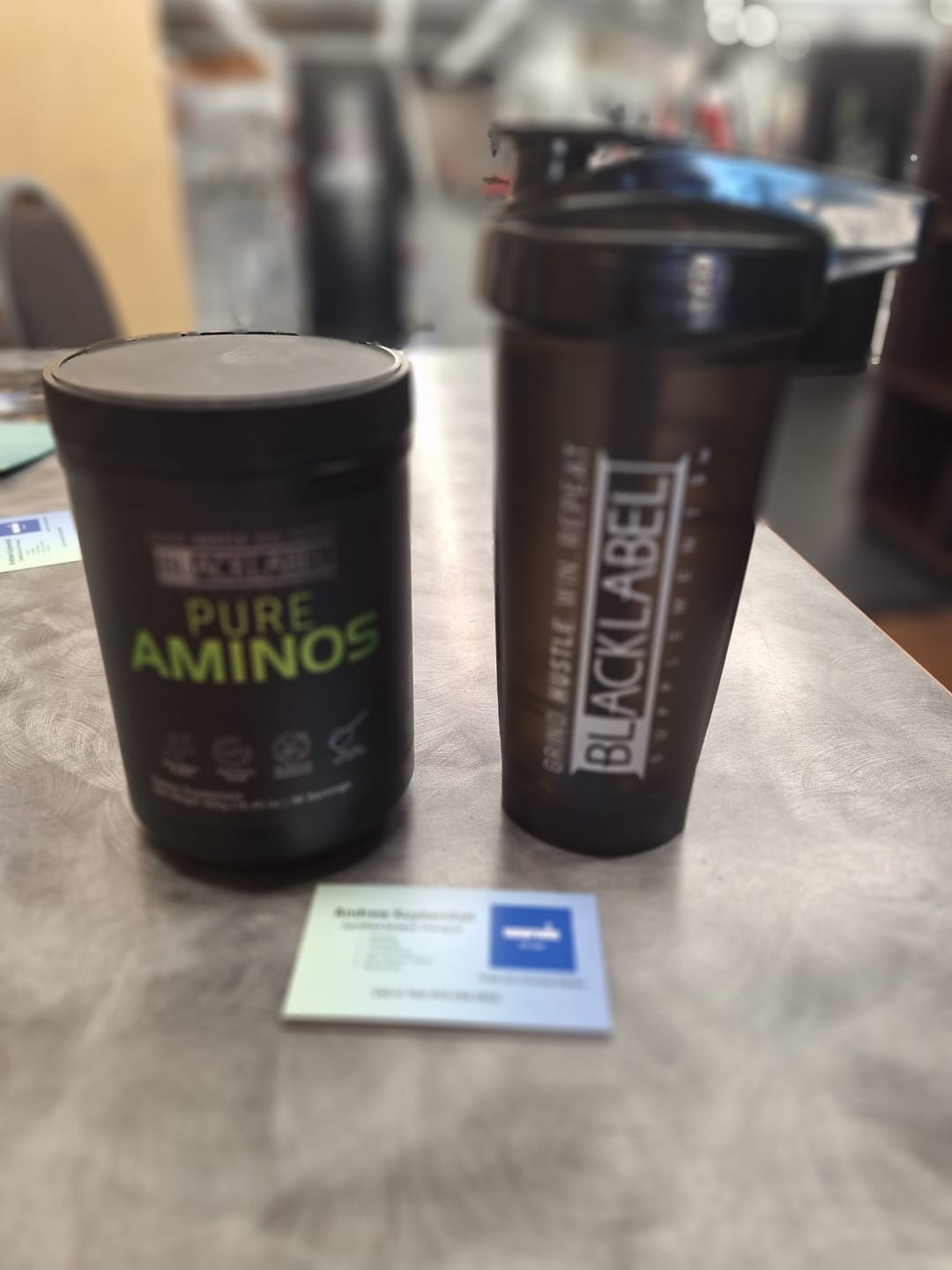 Customer photo review of 28 oz Shaker Bottle