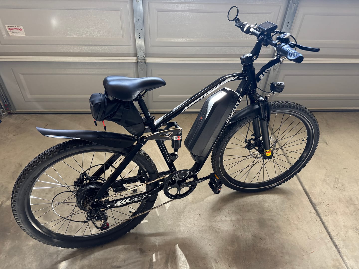 Customer photo review of Eskute® M200F 27.5" Full Suspension Electric Bike