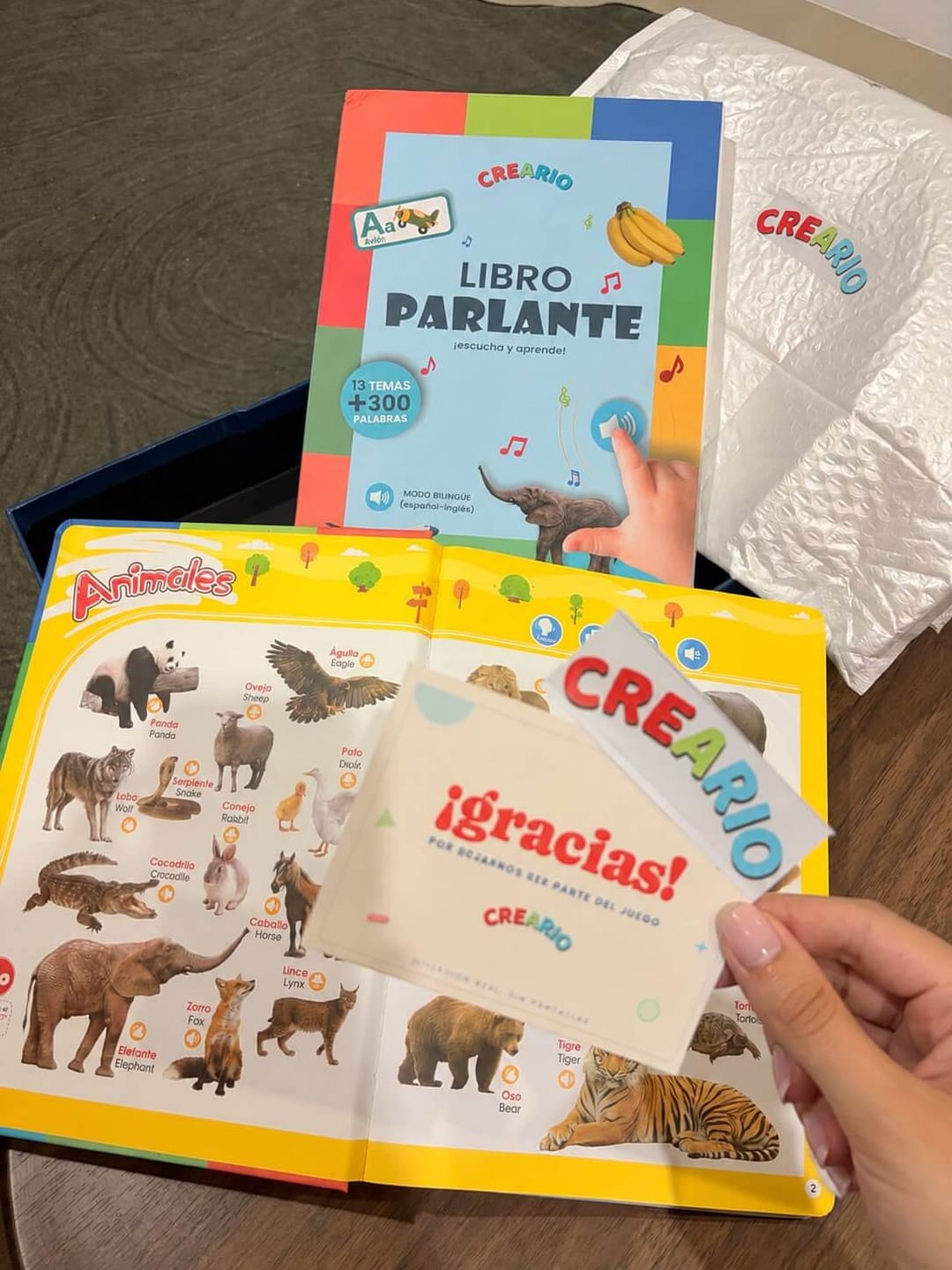 Customer photo review of Libro Educativo con Sonido CREARIO™