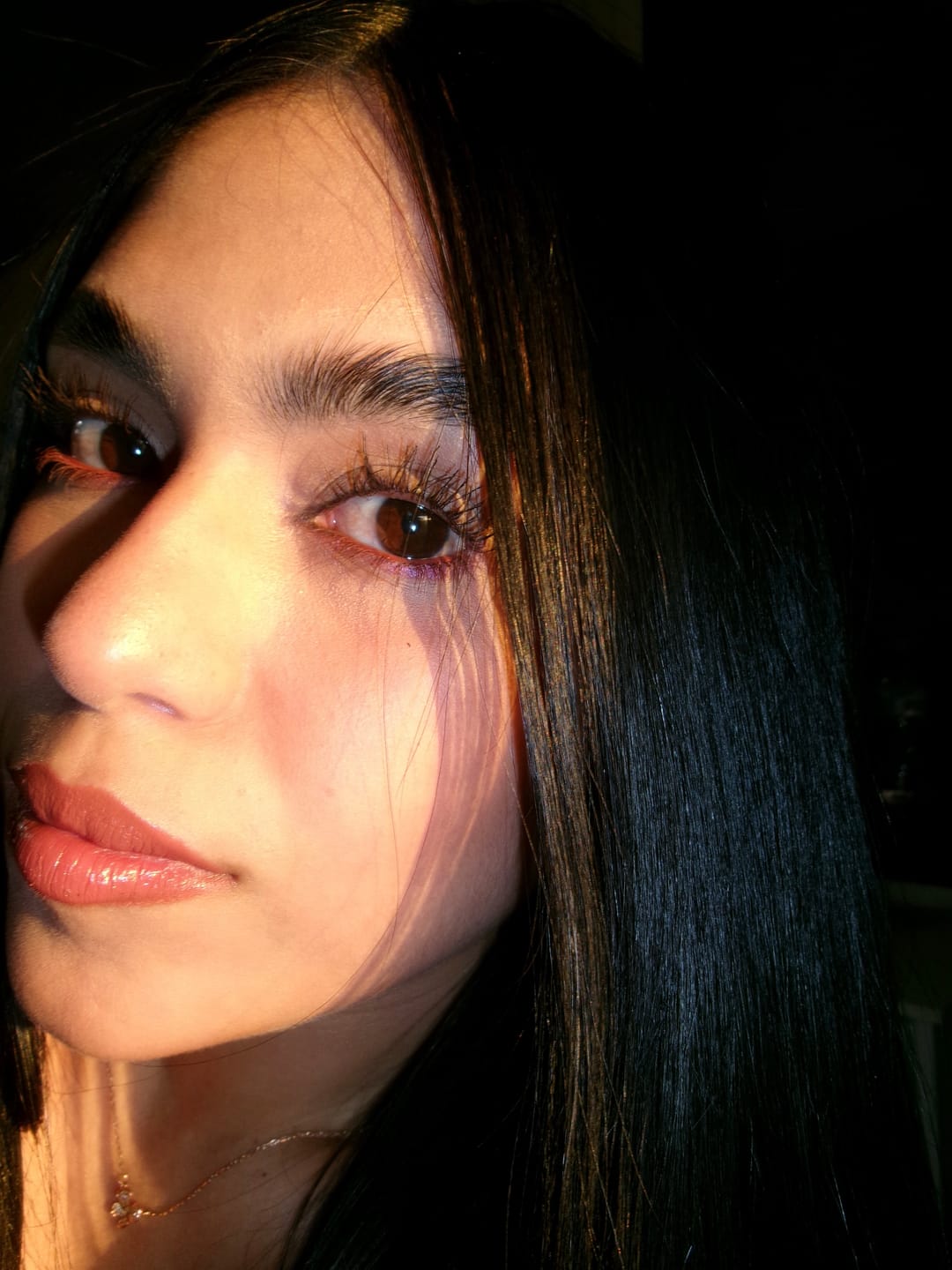 Customer photo review of fLASH EYELASH SERUM