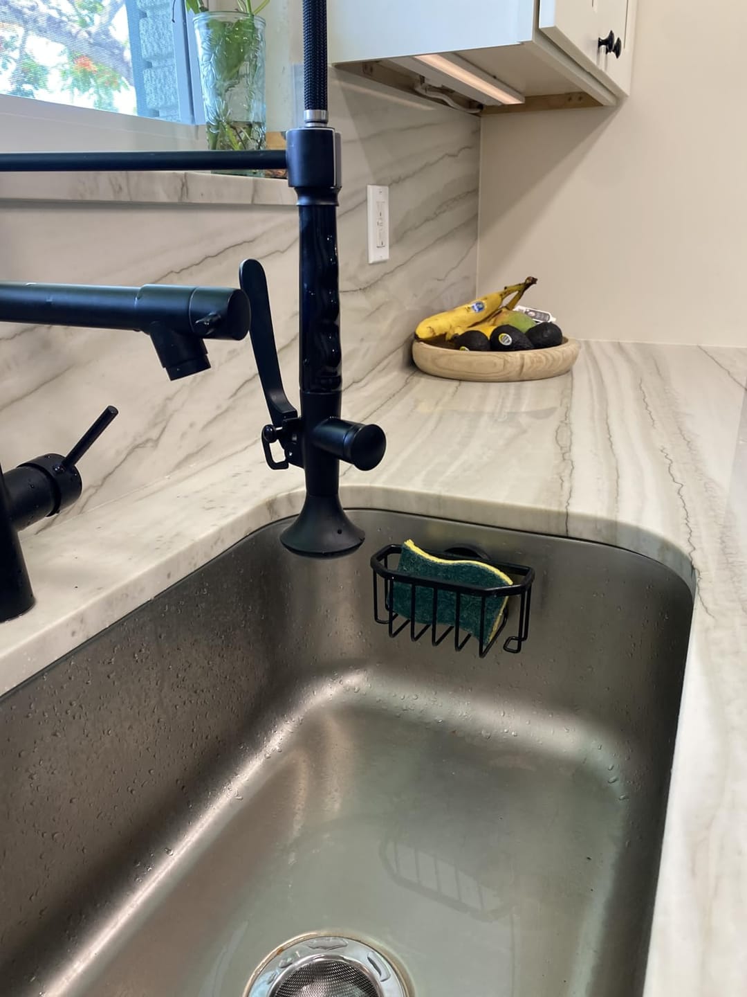 Customer photo review of Mariefred - Commercial-Style Pull-Down Kitchen Sink Faucet with Cone-Shaped Sprayer