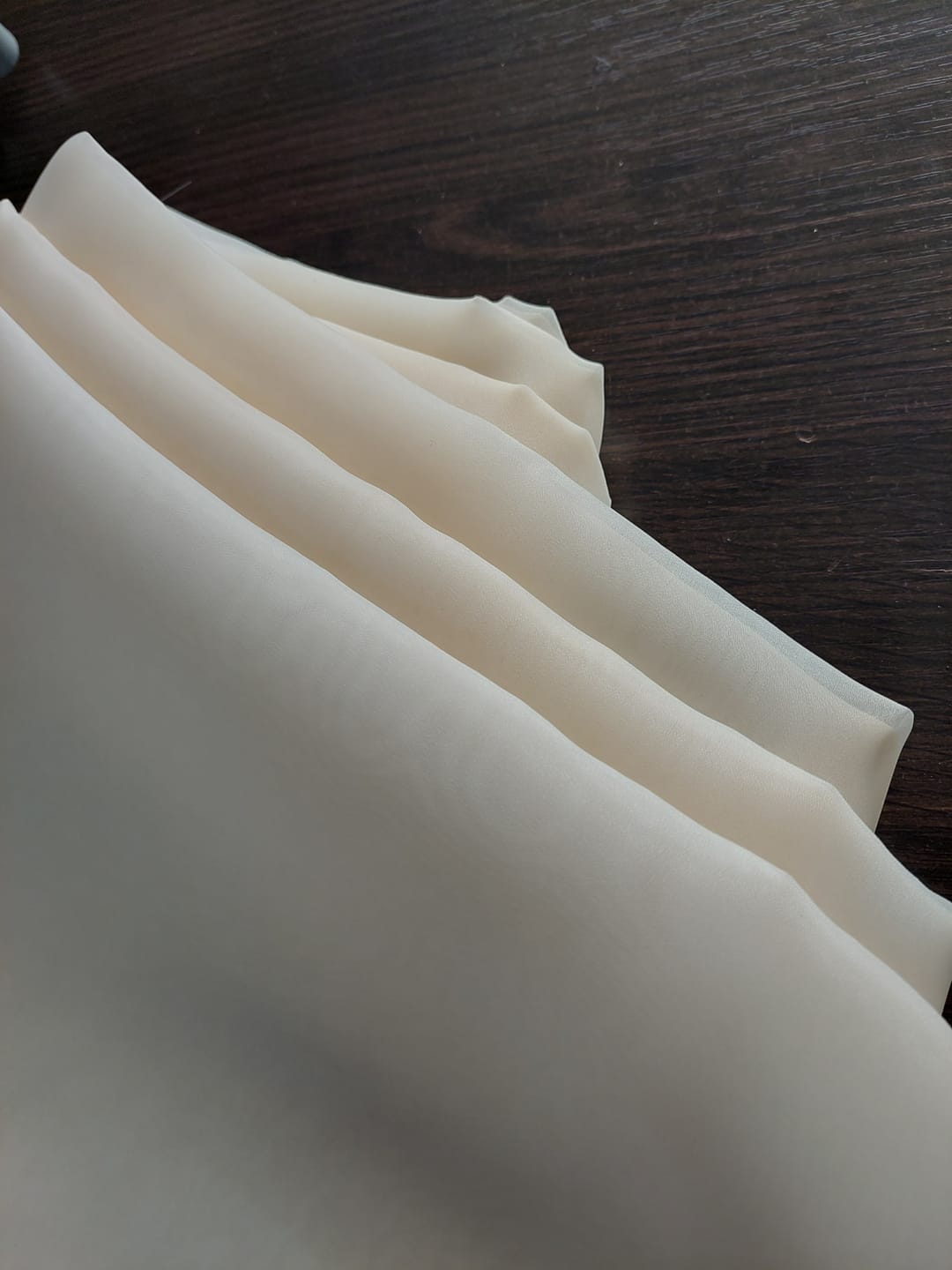 Customer photo review of Organza Sidefata Bej Deschis -  3 m Latime