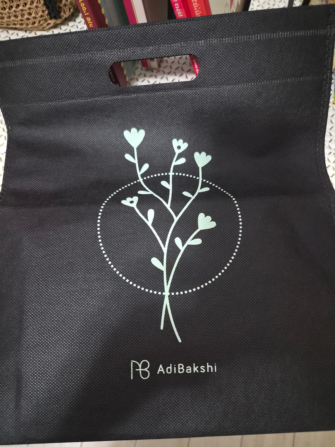 Customer photo review of נרתיק משקפיים טייגה (קטיפה)