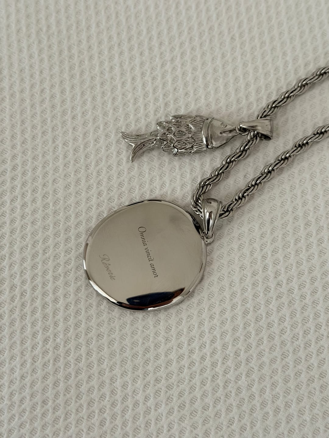 Customer photo review of Ciondolo "Amore"