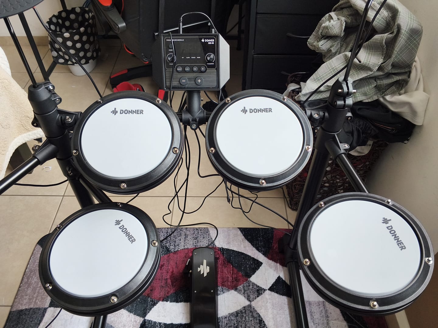Customer photo review of Donner DED-80 Baterias Electronicas Para Principiantes