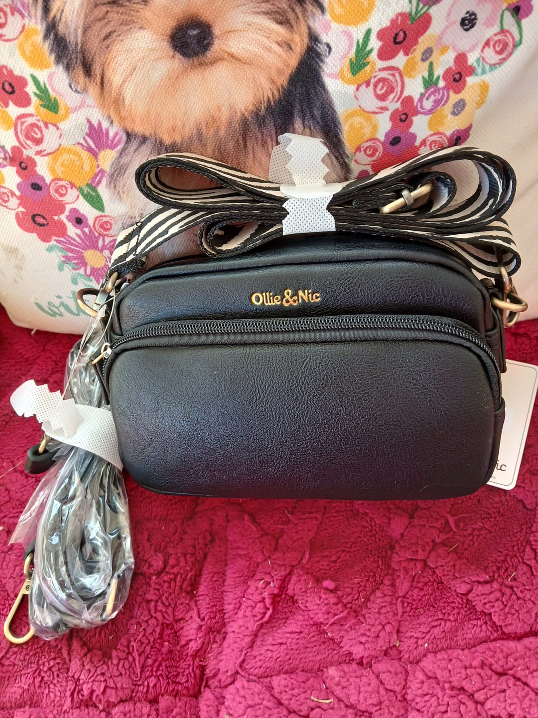 Customer photo review of Zoe Crossbody - Black