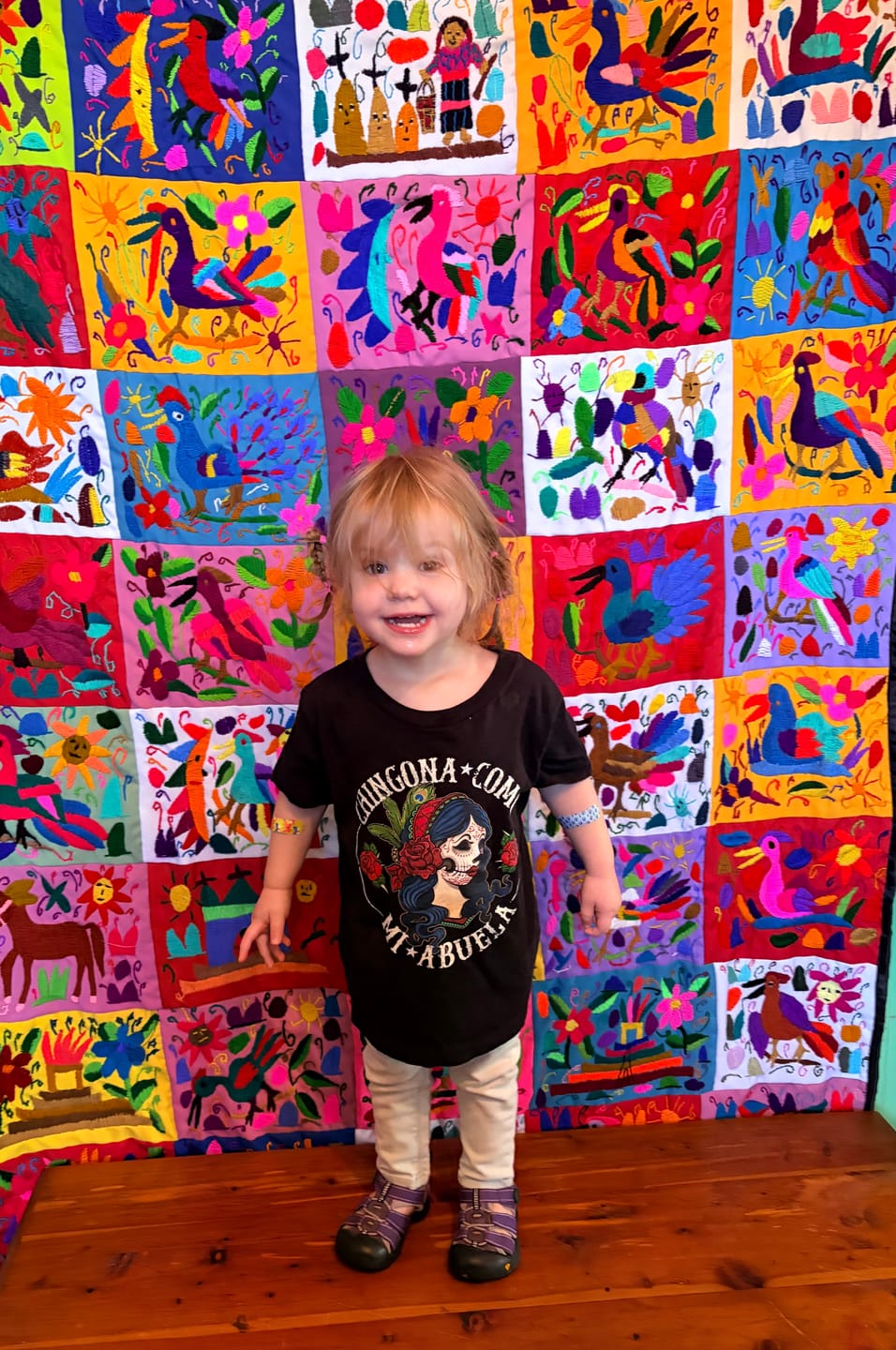 Customer photo review of Toddler Chingona Como Mi Abuela T-Shirt
