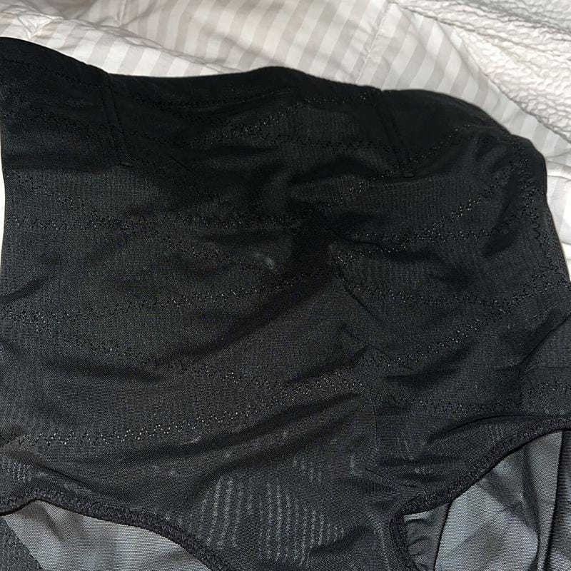 Customer photo review of Culotte taille haute à bandes croisées