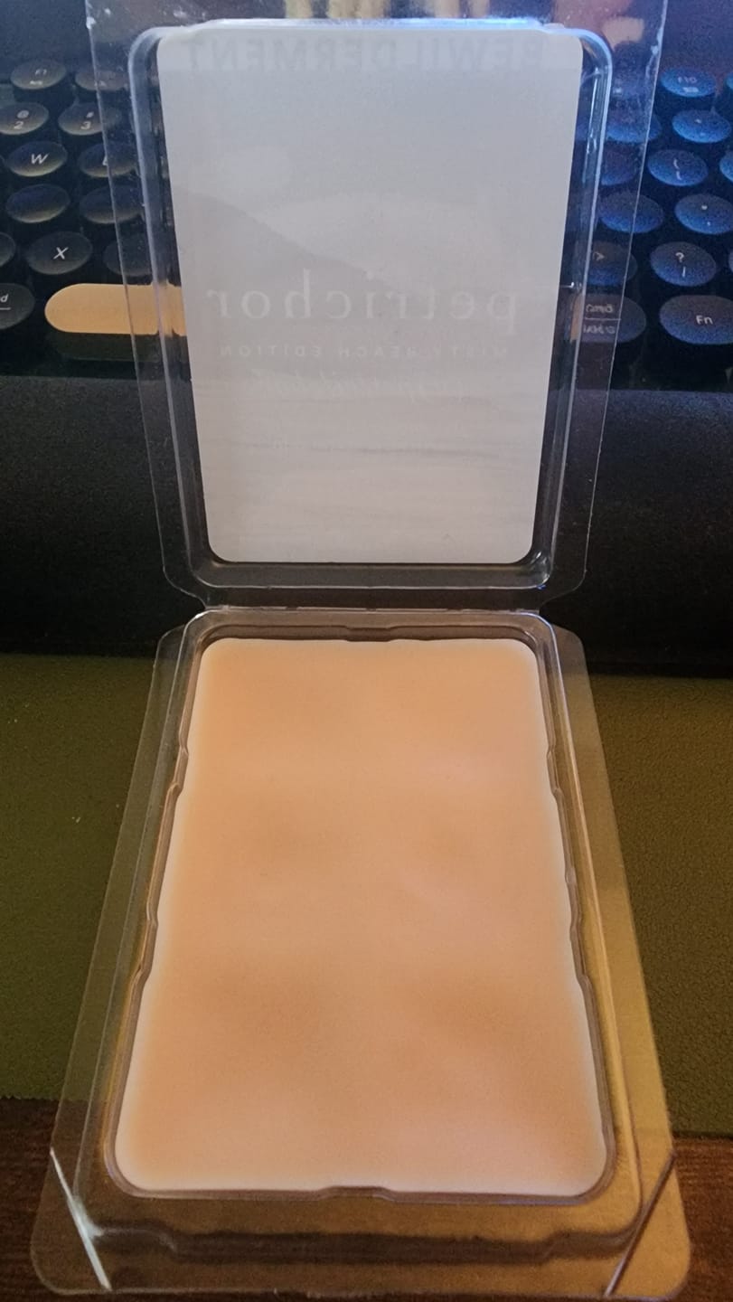 Customer photo review of Petrichor Misty Beach Edition Wax Melts