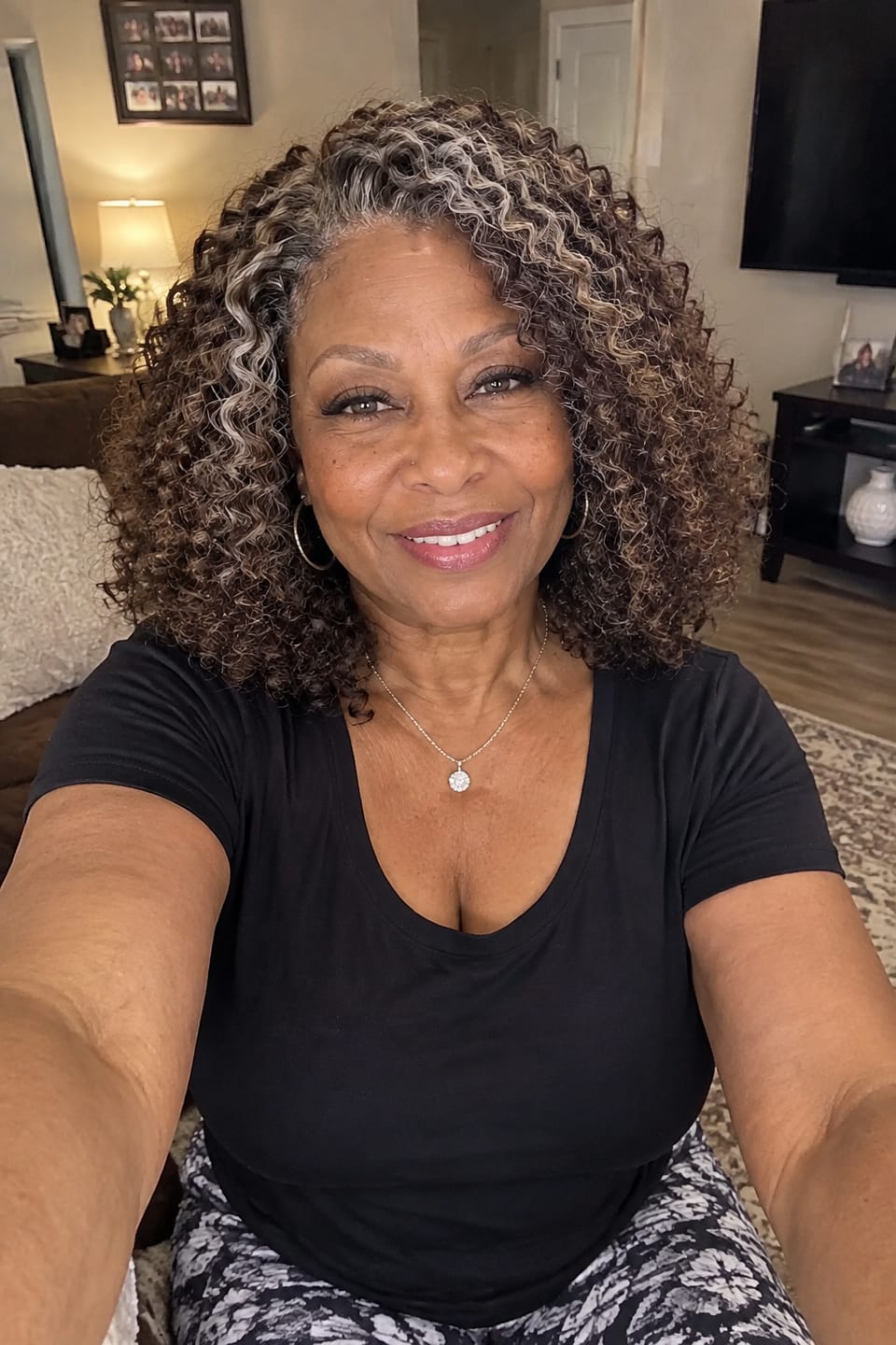 Customer photo review of Luvwin Luvwin 5x5 Lace Dark Brown With Gray Water Wave Bob Human Hair Wig