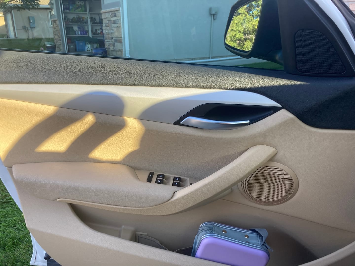 Customer photo review of Interior Door Handle Cover for BMW X1 E84 (2008–2015)