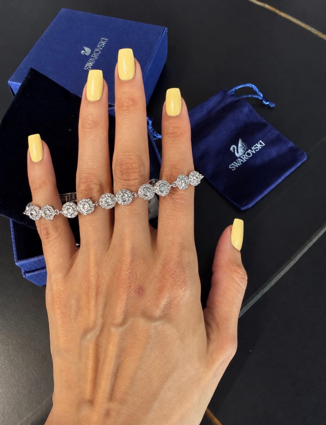 Customer photo review of Pulsera Swarovski Angelic Halo Tennis con Cristales | 3 Colores